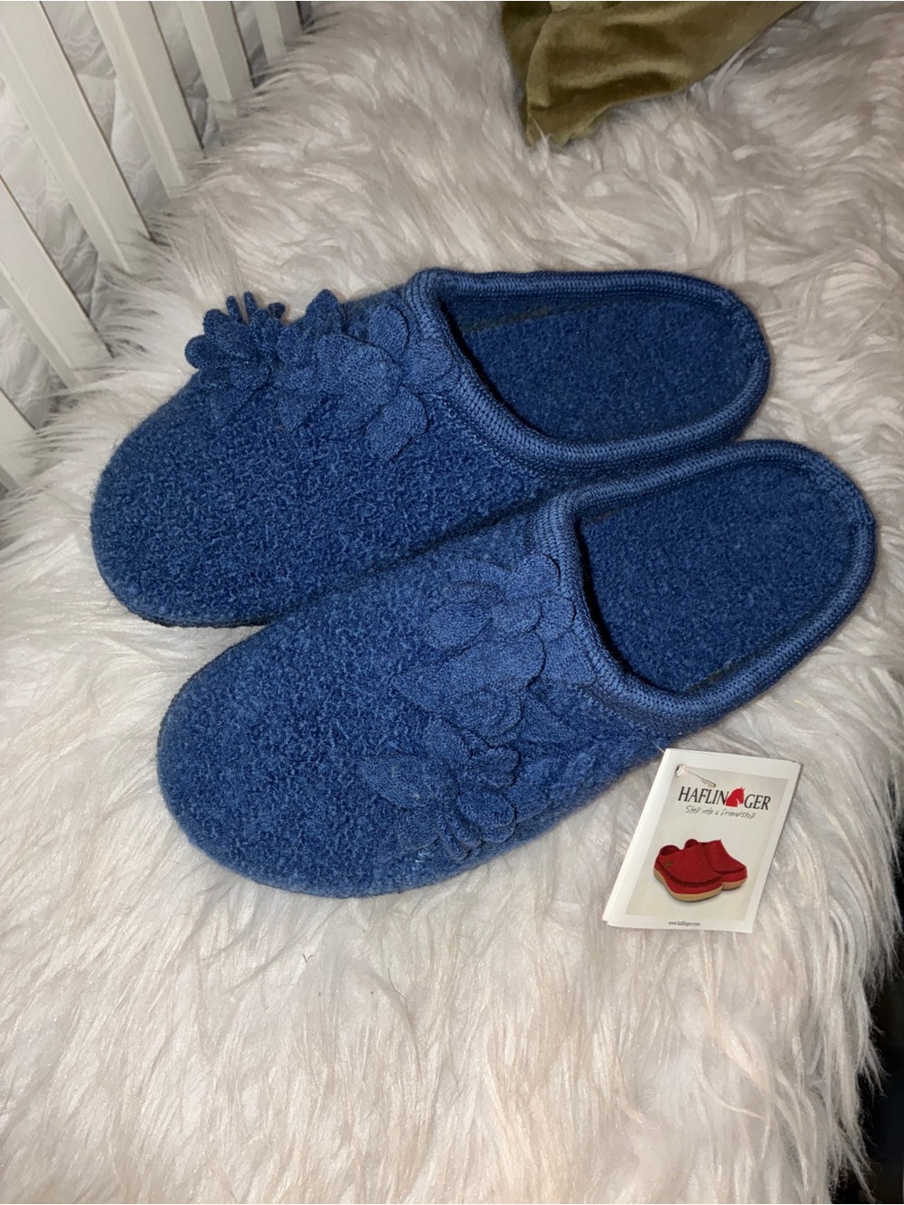 NWT Haflinger Charisma Boiled Wool Flower Slippers Cobolt Blue Sz 40 or Sz 9 - Picture 2 of 8